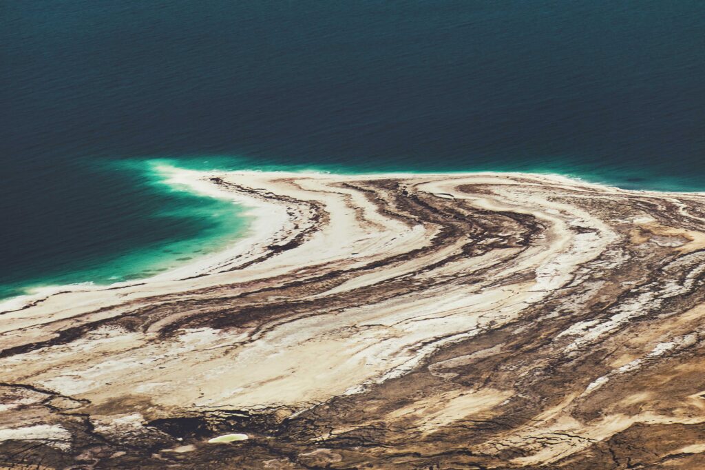 bird’s eye view of body of water